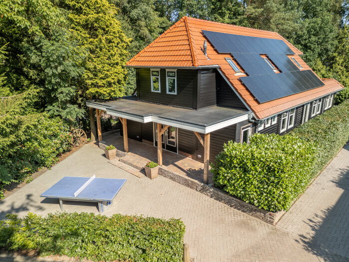 Vakantiehuis in Bruchterveld (Overijssel) voor 16 personen met 8 slaapkamers.