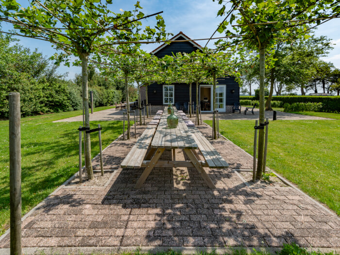 Vakantiehuis in Noordwelle (Zeeland) voor 20 personen met 9 slaapkamers.