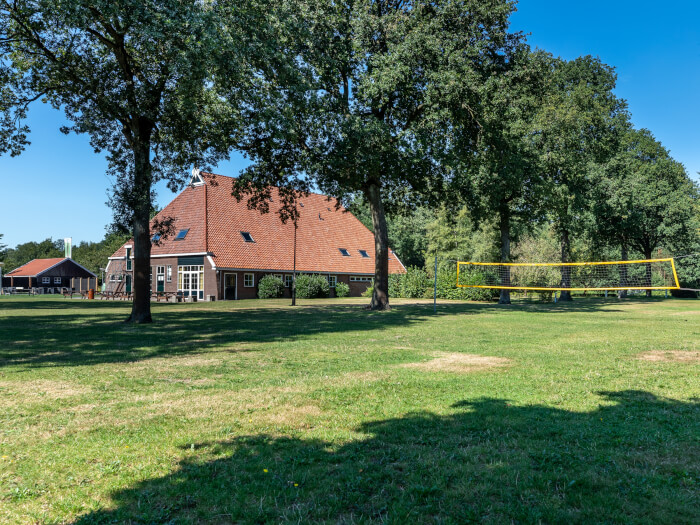 Vakantiehuis in Appelscha (Friesland) voor 99 personen met 9 slaapkamers.