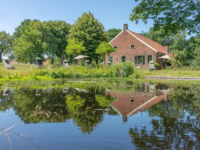 Vakantiehuis in Bourtange (Groningen) voor 16 personen met 8 slaapkamers.