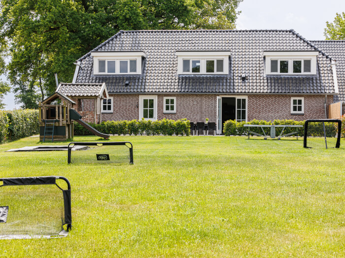 Vakantiehuis in Eibergen (Gelderland) voor 16 personen met 5 slaapkamers.