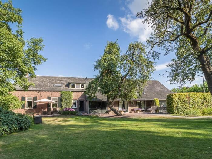 Vakantiehuis in Beringe (Limburg) voor 9 personen met 5 slaapkamers.