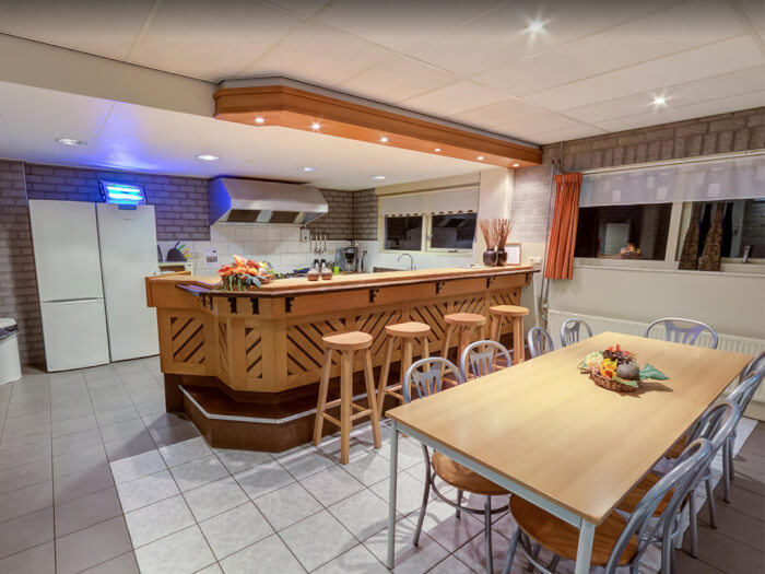 Vakantiehuis in Schaijk (Noord-Brabant) voor 40 personen met 5 slaapkamers.
