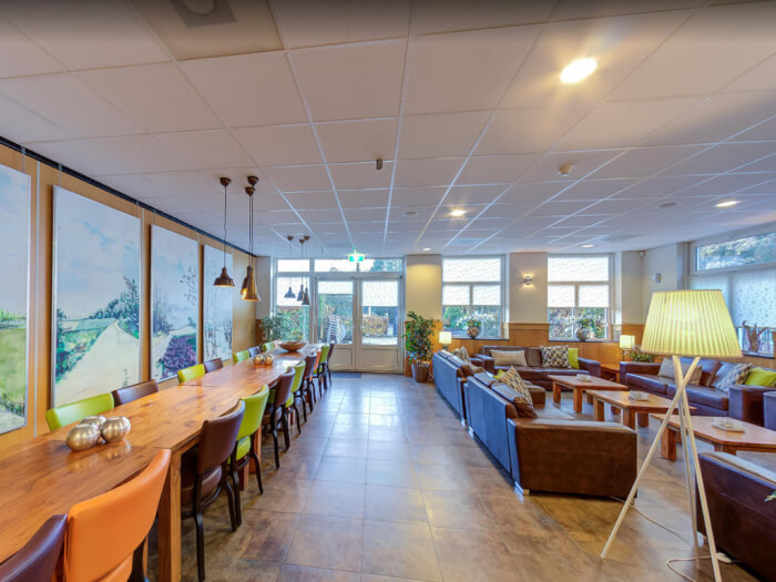 Vakantiehuis in Schaijk (Noord-Brabant) voor 24 personen met 12 slaapkamers.