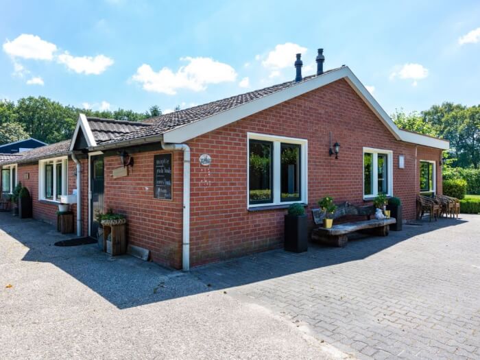 Vakantiehuis in Buurse (Overijssel) voor 24 personen met 7 slaapkamers.