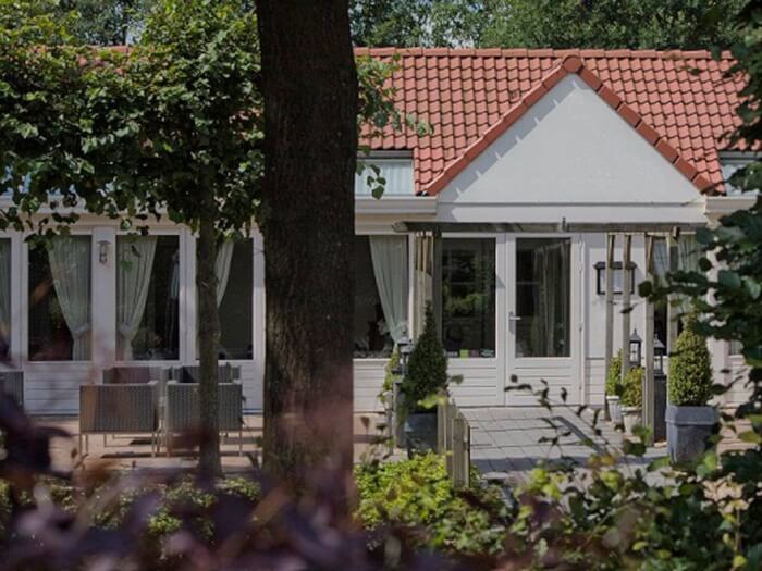 Vakantiehuis in Dongen (Noord-Brabant) voor 26 personen met 9 slaapkamers.