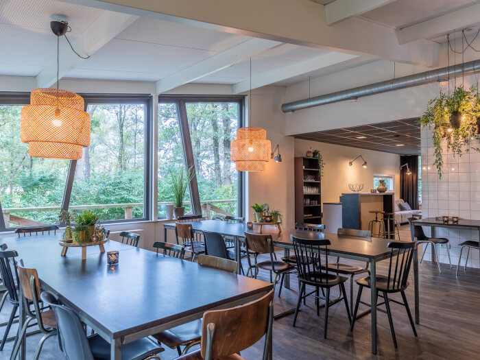 Vakantiehuis in Bakkeveen (Friesland) voor 28 personen met 14 slaapkamers.