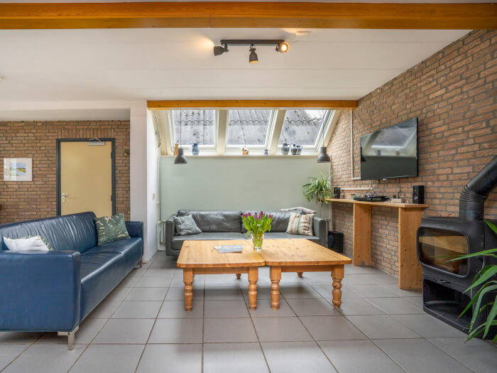 Vakantiehuis in Vierhuizen (Groningen) voor 34 personen met 10 slaapkamers.