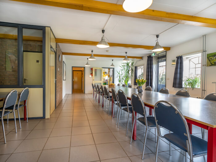 Vakantiehuis in Vierhuizen (Groningen) voor 34 personen met 10 slaapkamers.