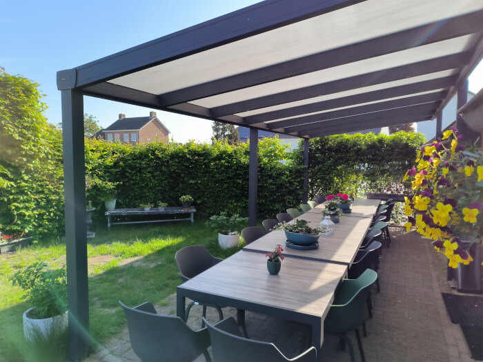 Vakantiehuis in Zevenbergen (Noord-Brabant) voor 20 personen met 9 slaapkamers.