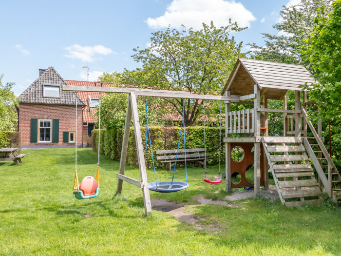Vakantiehuis in Aalten (Gelderland) voor 23 personen met 10 slaapkamers.