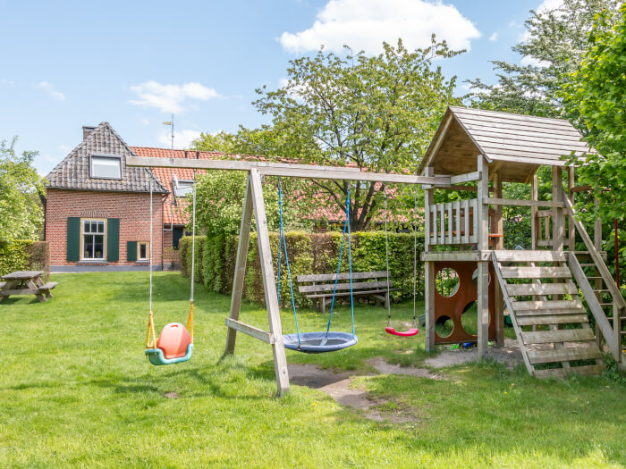 Vakantiehuis in Aalten (Gelderland) voor 19 personen met 7 slaapkamers.