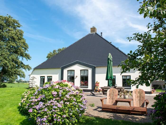 Vakantiehuis in Bantega (Friesland) voor 12 personen met 5 slaapkamers.