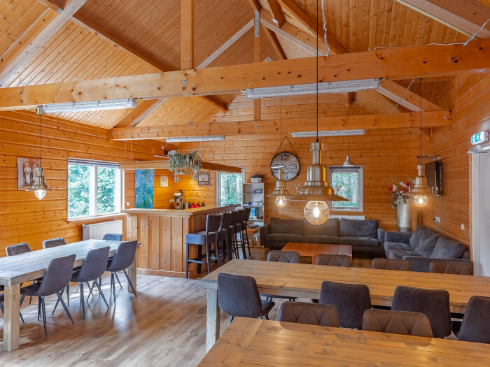 Vakantiehuis in Geesteren (Gelderland) voor 22 personen met 7 slaapkamers.