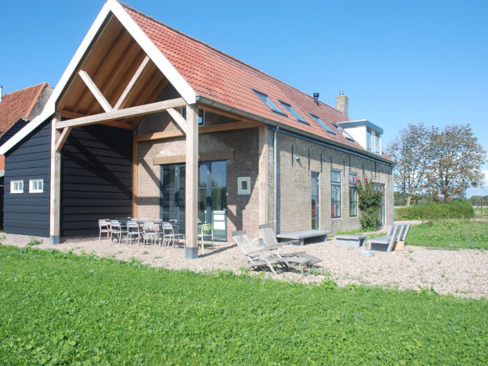 Vakantiehuis in Oostkapelle (Zeeland) voor 10 personen met 5 slaapkamers.