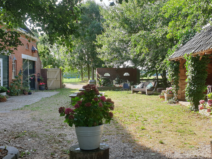 Vakantiehuis in Ulrum (Groningen) voor 10 personen met 5 slaapkamers.