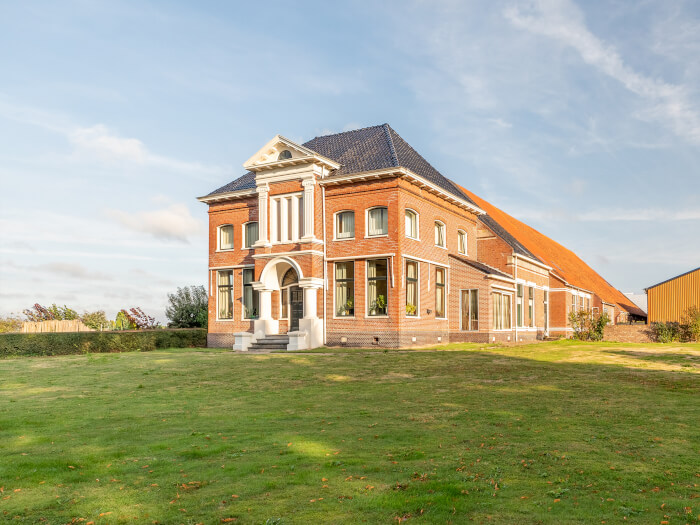 Vakantiehuis in Meeden (Groningen) voor 12 personen met 3 slaapkamers.