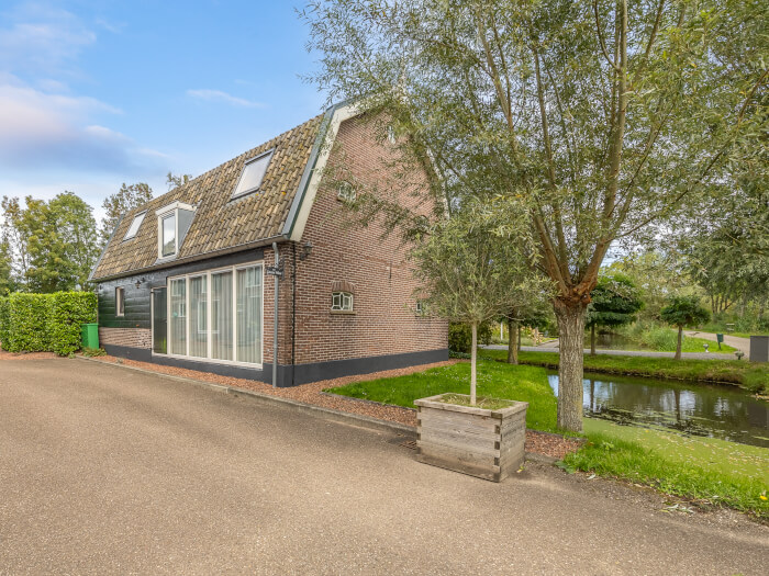 Vakantiehuis in Goudriaan (Zuid-Holland) voor 13 personen met 5 slaapkamers.