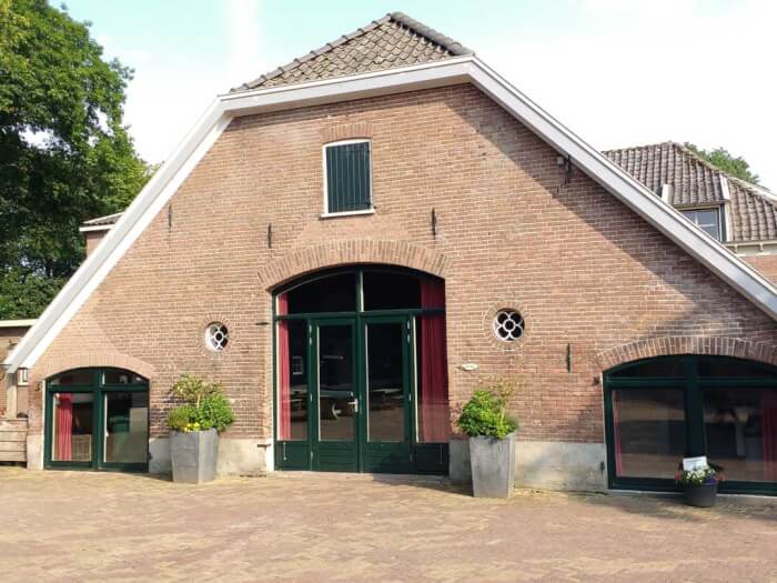 Vakantiehuis in Otterlo (Gelderland) voor 62 personen met 7 slaapkamers.