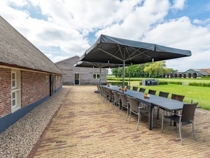 Vakantiehuis in Terwolde (Gelderland) voor 24 personen met 11 slaapkamers.