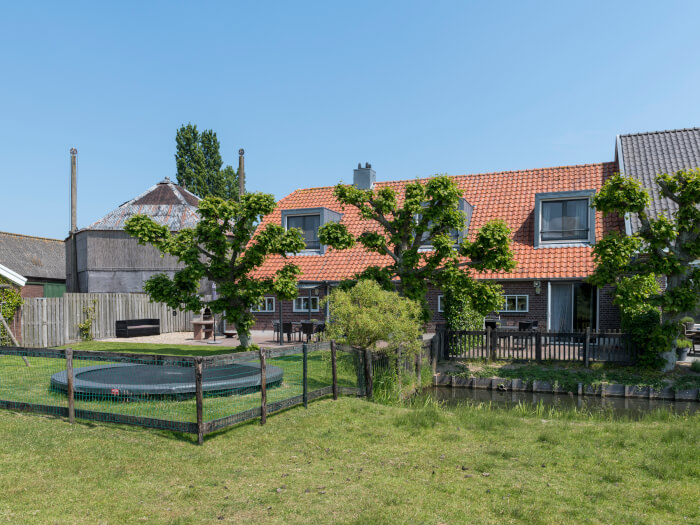 Vakantiehuis in Kamerik (Utrecht) voor 12 personen met 4 slaapkamers.