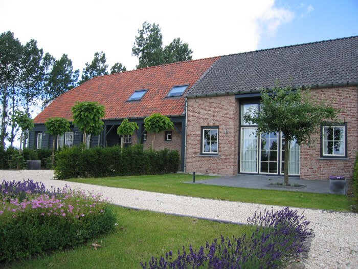 Vakantiehuis in Sluis (Zeeland) voor 16 personen met 6 slaapkamers.