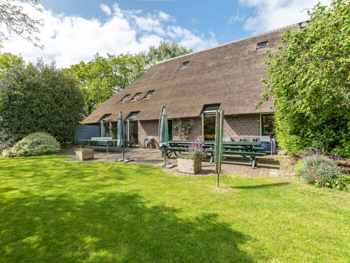 Vakantiehuis in Anderen (Drenthe) voor 32 personen met 8 slaapkamers.