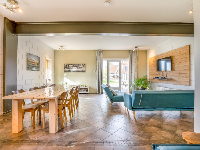 Vakantiehuis in Kollumerpomp (Friesland) voor 16 personen met 4 slaapkamers.