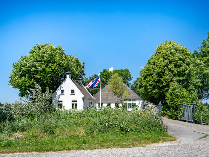 Vakantiehuis in Engelum (Friesland) voor 31 personen met 10 slaapkamers.