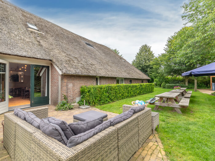 Vakantiehuis in Spier (Drenthe) voor 27 personen met 9 slaapkamers.