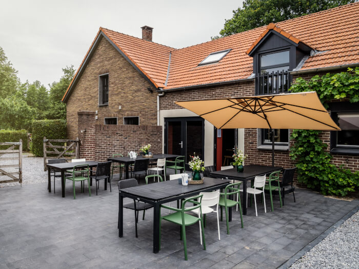 Vakantiehuis in Sevenum (Limburg) voor 30 personen met 15 slaapkamers.