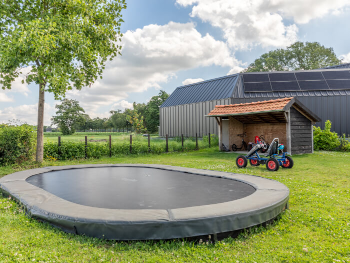 Vakantiehuis in Haaksbergen (Overijssel) voor 16 personen met 7 slaapkamers.