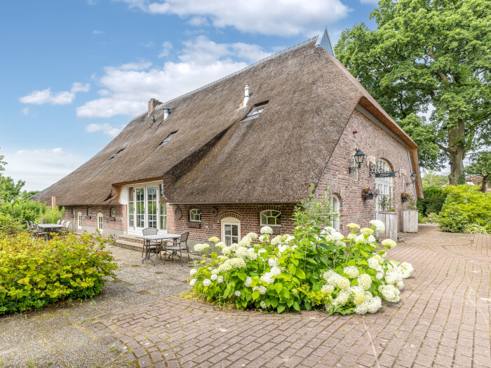 Vakantiehuis in Luttenberg (Overijssel) voor 22 personen met 9 slaapkamers.