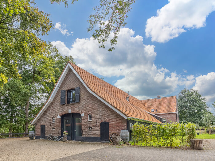 Vakantiehuis in Groenlo (Gelderland) voor 10 personen met 5 slaapkamers.
