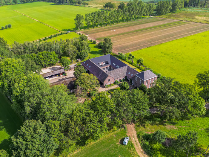 Vakantiehuis in Swolgen (Limburg) voor 35 personen met 14 slaapkamers.