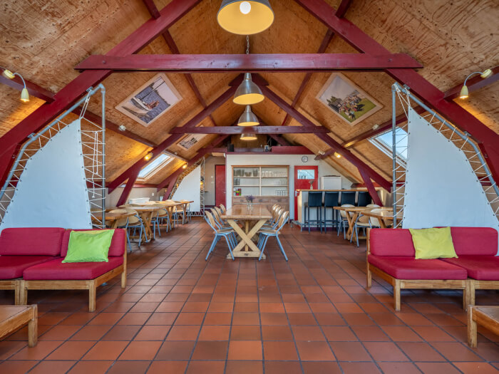 Vakantiehuis in Balk (Friesland) voor 40 personen met 7 slaapkamers.