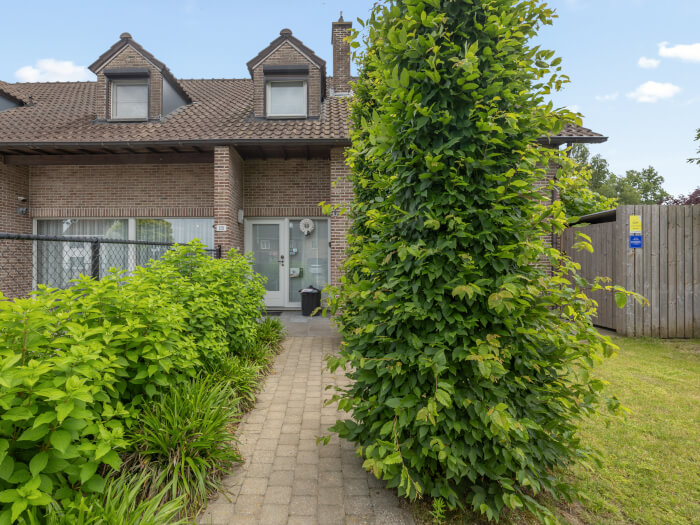 Vakantiehuis in Geistingen (Belgisch Limburg) voor 10 personen met 4 slaapkamers.