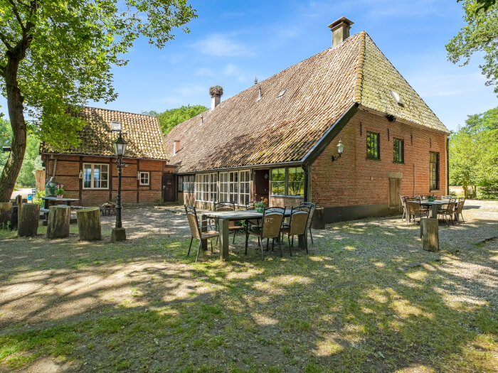 Vakantiehuis in Rossum (Overijssel) voor 10 personen met 5 slaapkamers.