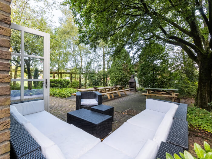 Vakantiehuis in Heythuysen (Limburg) voor 16 personen met 7 slaapkamers.