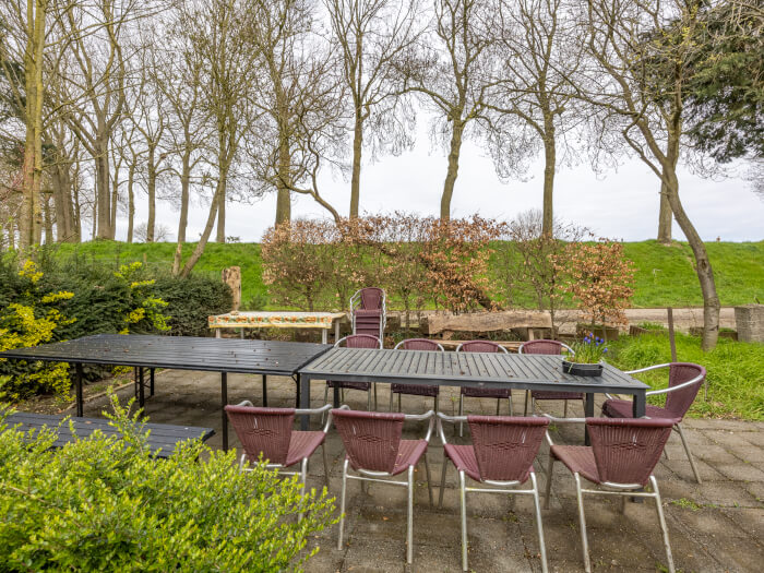 Vakantiehuis in Ravenstein (Noord-Brabant) voor 20 personen met 6 slaapkamers.