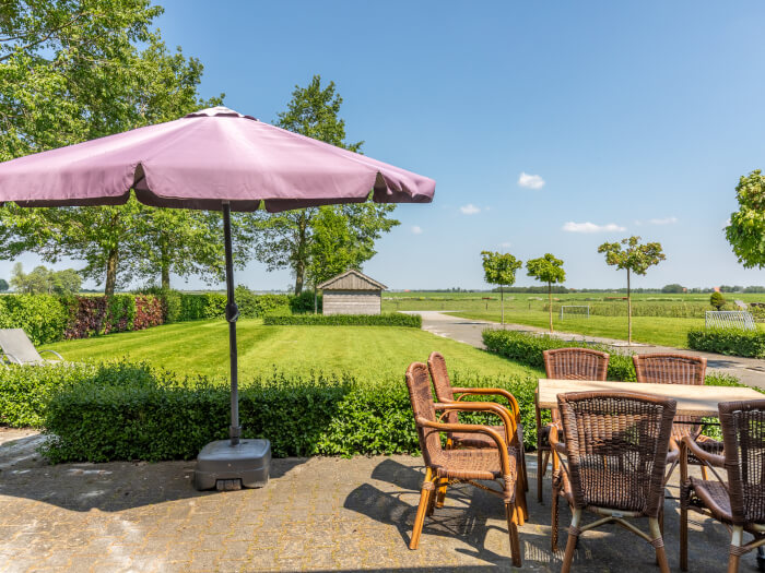 Vakantiehuis in Snikzwaag (Friesland) voor 10 personen met 4 slaapkamers.
