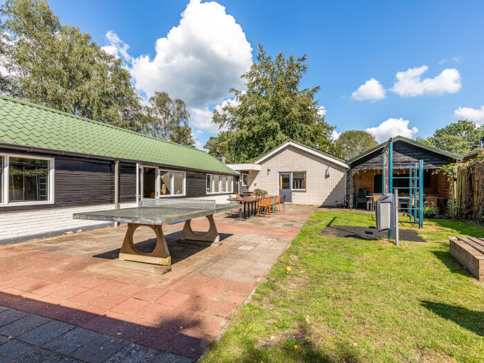 Vakantiehuis in Putten (Gelderland) voor 24 personen met 5 slaapkamers.