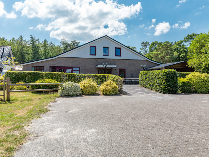 Vakantiehuis in Ommen (Overijssel) voor 80 personen met 11 slaapkamers.