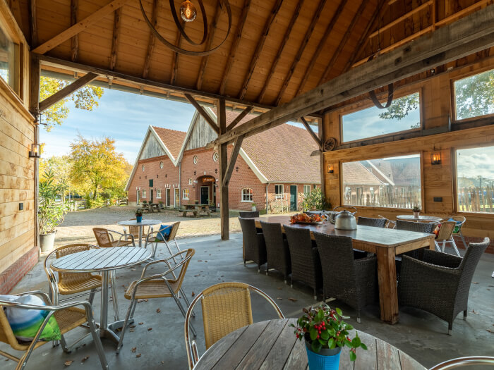 Vakantiehuis in Ootmarsum (Overijssel) voor 16 personen met 7 slaapkamers.