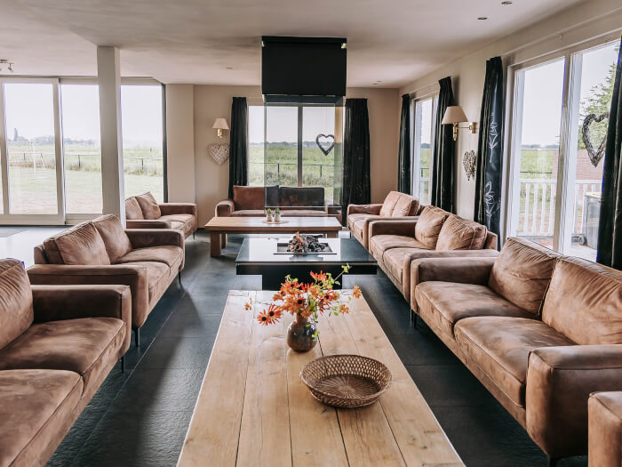 Vakantiehuis in Veulen (Limburg) voor 35 personen met 12 slaapkamers.