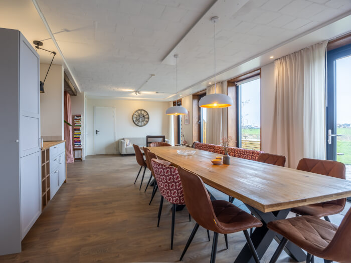 Vakantiehuis in Sloten (Friesland) voor 10 personen met 3 slaapkamers.