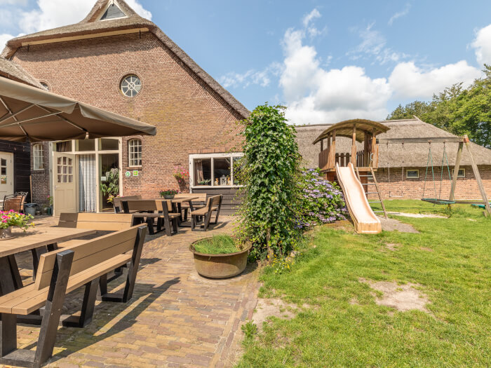 Vakantiehuis in Balkbrug (Overijssel) voor 32 personen met 11 slaapkamers.