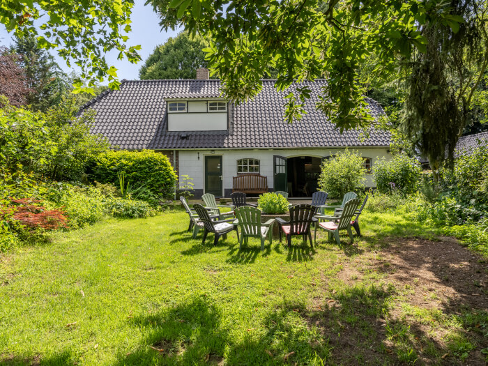 Vakantiehuis in Loerbeek (Gelderland) voor 13 personen met 5 slaapkamers.