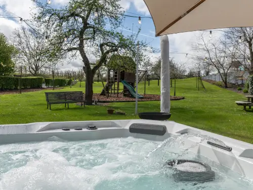 Historisch pand met bar, sauna en bubbelbad