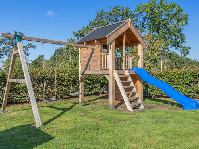 Vakantiehuis in Havelte (Drenthe) voor 26 personen met 10 slaapkamers.